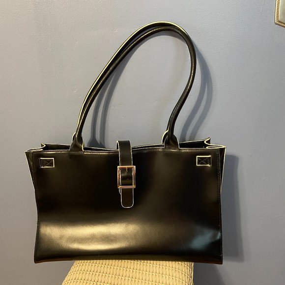 Wilson's Leather Large Black with Off White Tote/Laptop Bag W/Buckle Clasp - Picture 3 of 10